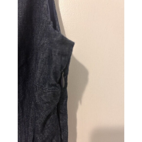 Vineyard Vines Blue Denim Chambray Fit and Flare Dress VNeck Size 10 USA Preppy - Picture 3 of 8